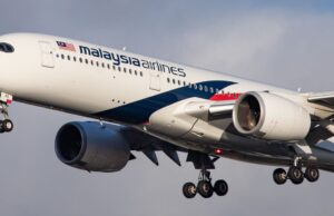 2 vliegtuigen met honderden vermiste bouwvakkers op 4 meter hoogte