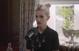 Kelly Osbourne in tranen terwijl ze onthult waarom ze na zijn dood in het bed van vader Ozzy sliep