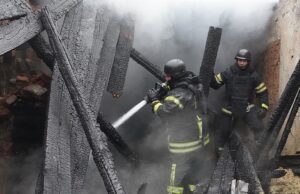 Video. Russische drone-aanvallen troffen Charkov, waarbij huizen beschadigd raakten en twee gewond raakten