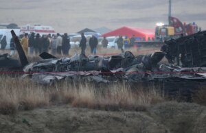 Een Turks militair vrachtvliegtuig stort neer in buurland Georgië, waarbij twintig militairen om het leven komen